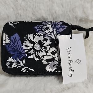 NWT! Vera Bradley Travel Pill Case
